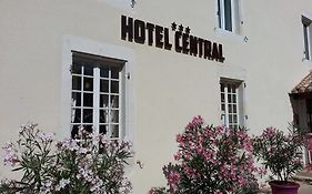 Hôtel Central  3*